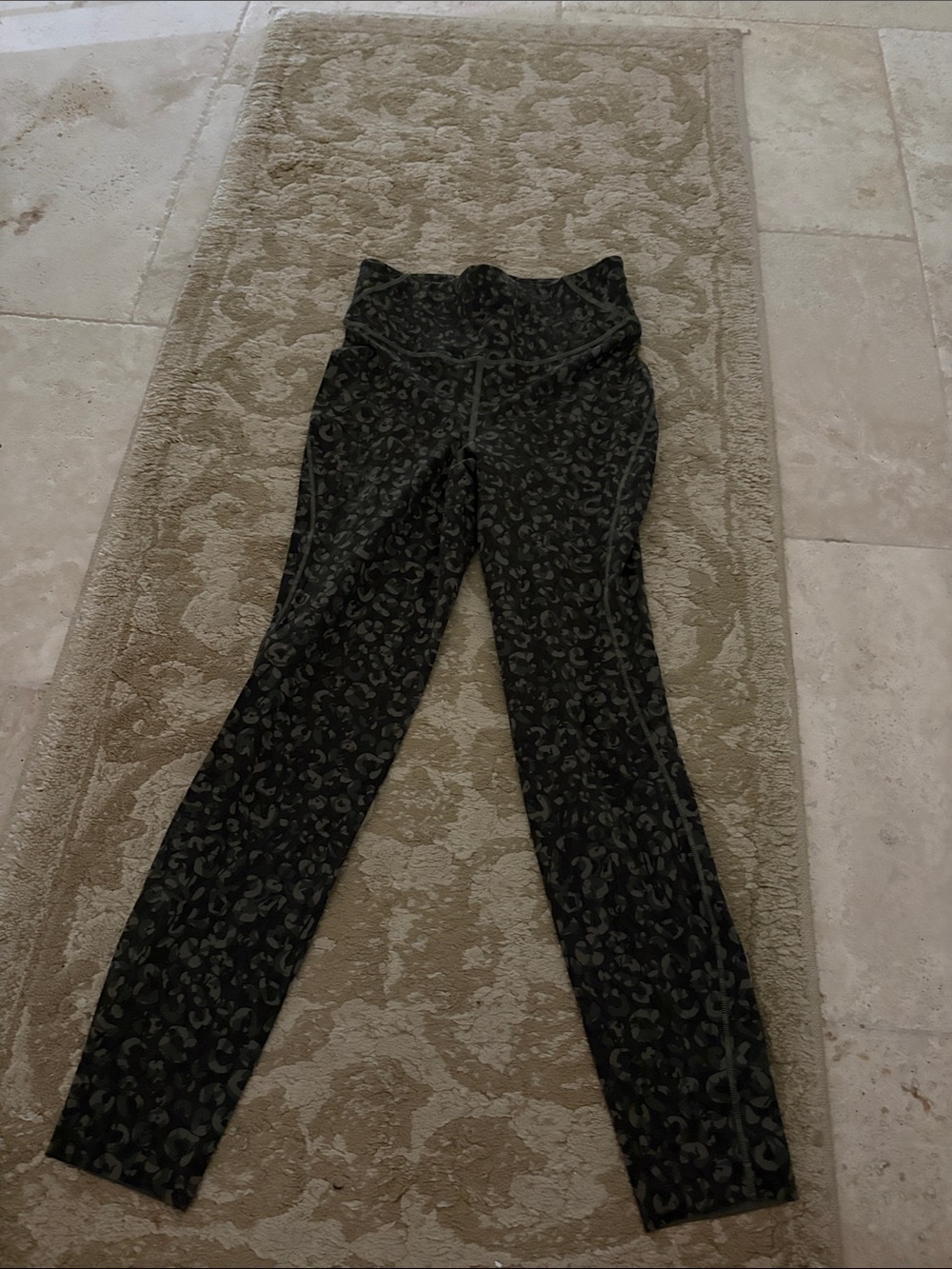 Lululemon High-Waist Leopard Print Leggings - Military Green